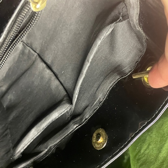 Black patent leather purse - Picture 6 of 9